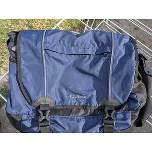 Secure LL Bean Blue Nylon  Messenger computer Travel Shoulder Bag Lightweight